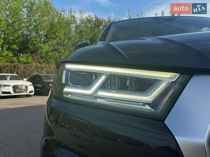 Позашляховик / Кросовер Audi Q5 2018 в Луцьку