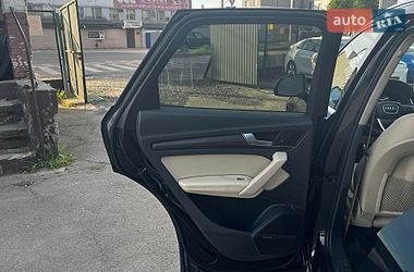 Позашляховик / Кросовер Audi Q5 2018 в Луцьку