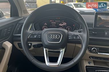 Позашляховик / Кросовер Audi Q5 2018 в Луцьку
