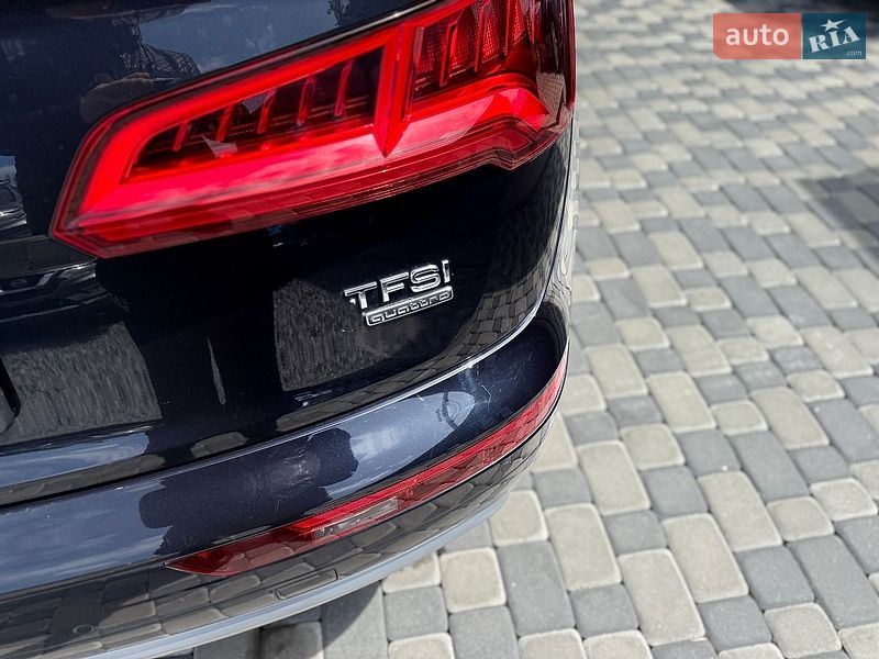 Позашляховик / Кросовер Audi Q5 2018 в Львові