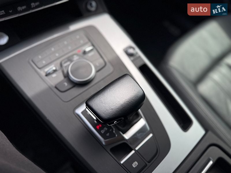 Позашляховик / Кросовер Audi Q5 2018 в Львові
