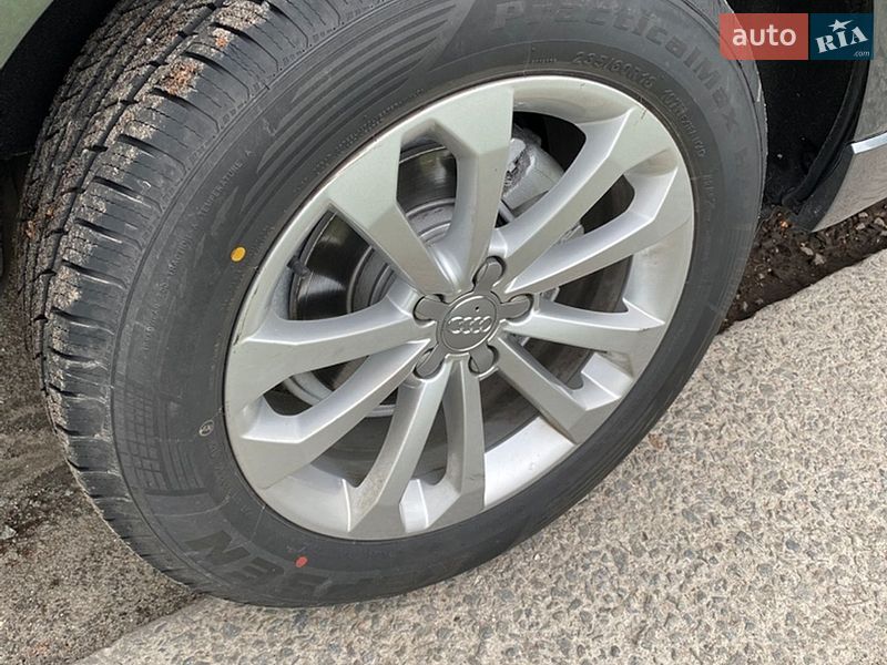 Внедорожник / Кроссовер Audi Q5 2013 в Шепетовке