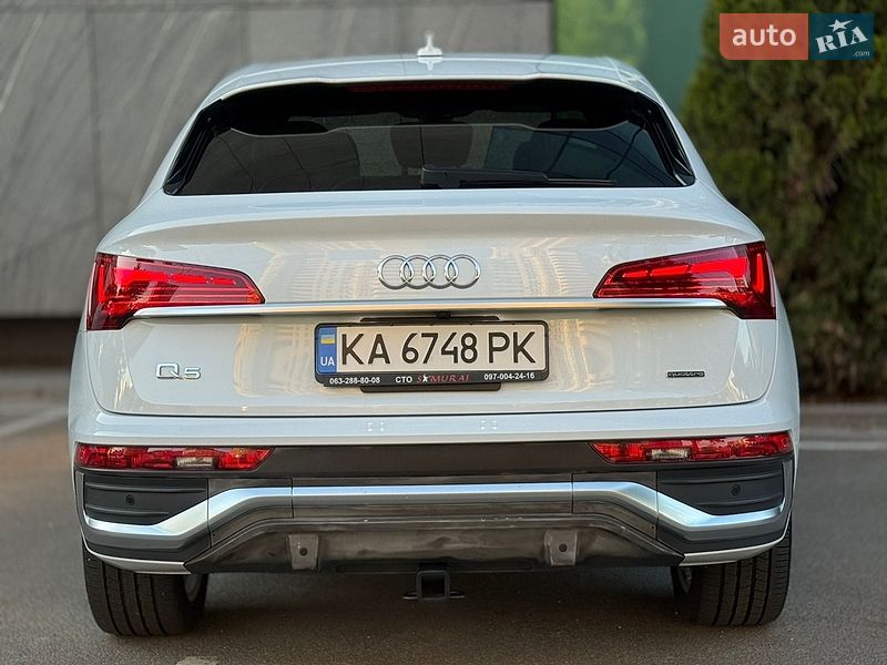 Внедорожник / Кроссовер Audi Q5 2021 в Киеве