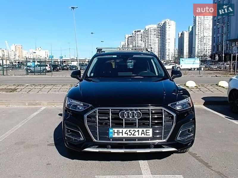 Внедорожник / Кроссовер Audi Q5 2021 в Киеве