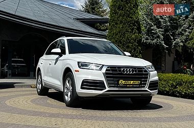 Позашляховик / Кросовер Audi Q5 2017 в Львові