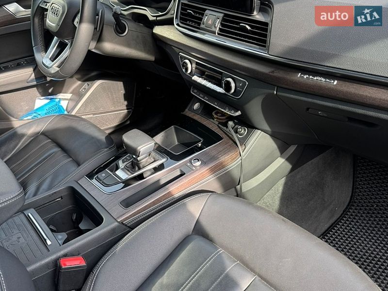 Внедорожник / Кроссовер Audi Q5 2021 в Львове