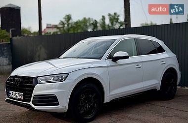 Внедорожник / Кроссовер Audi Q5 2019 в Киеве