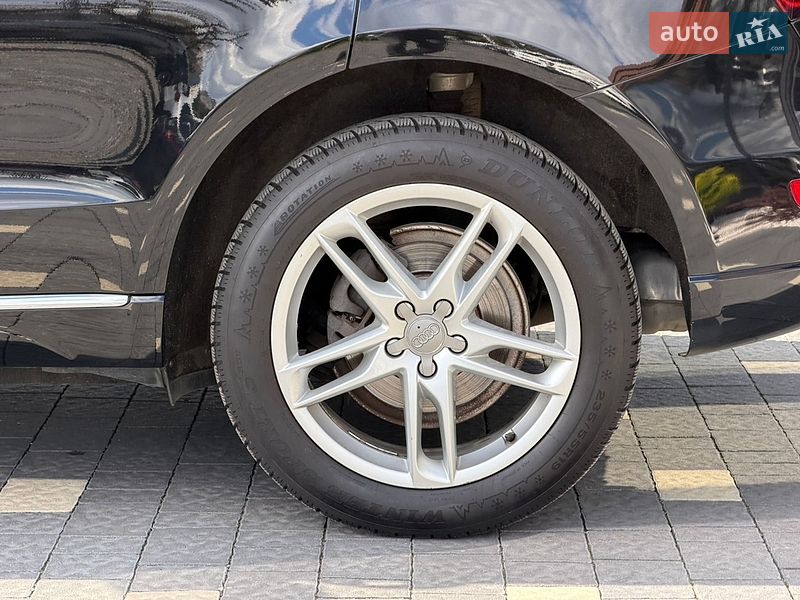 Внедорожник / Кроссовер Audi Q5 2015 в Ужгороде