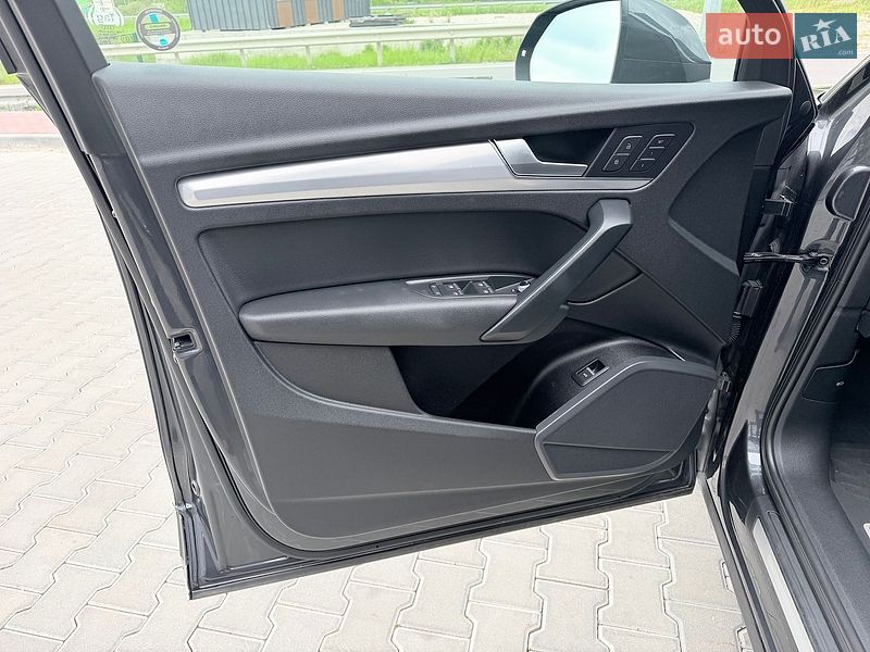 Внедорожник / Кроссовер Audi Q5 2019 в Тернополе