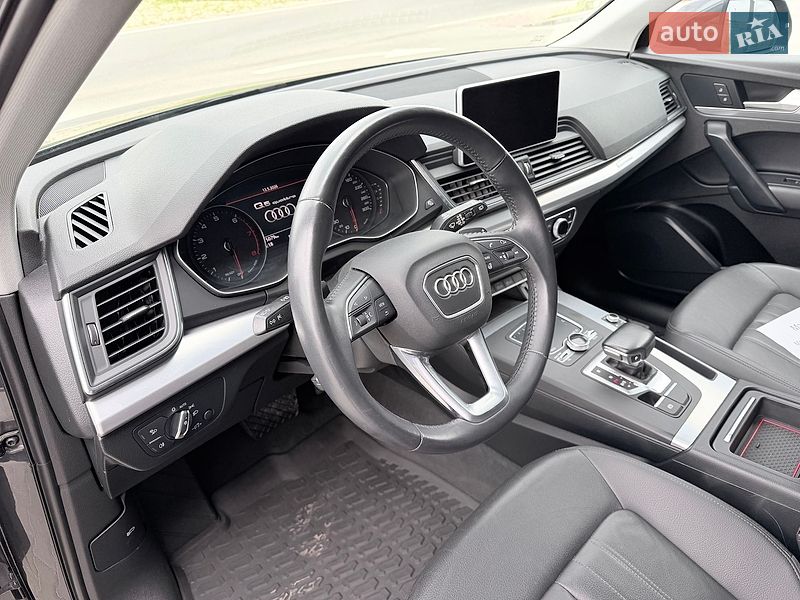 Внедорожник / Кроссовер Audi Q5 2019 в Тернополе