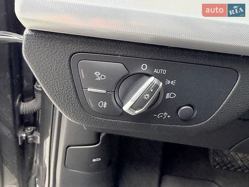 Внедорожник / Кроссовер Audi Q5 2019 в Тернополе