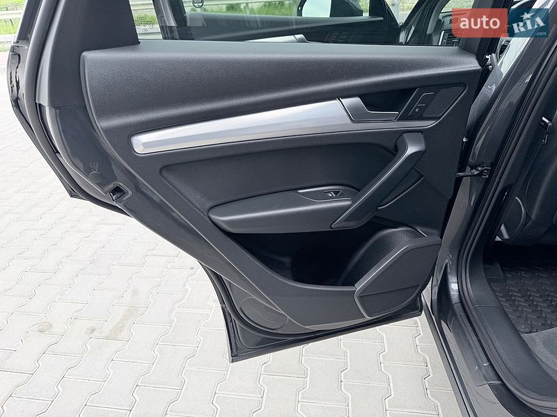 Внедорожник / Кроссовер Audi Q5 2019 в Тернополе