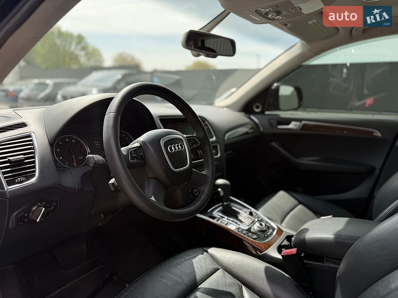 Позашляховик / Кросовер Audi Q5 2011 в Львові