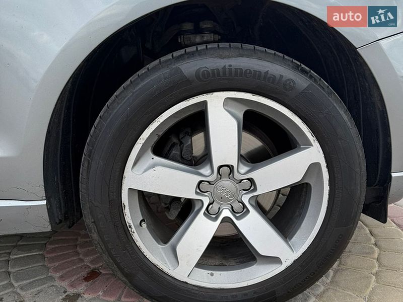 Позашляховик / Кросовер Audi Q5 2011 в Харкові