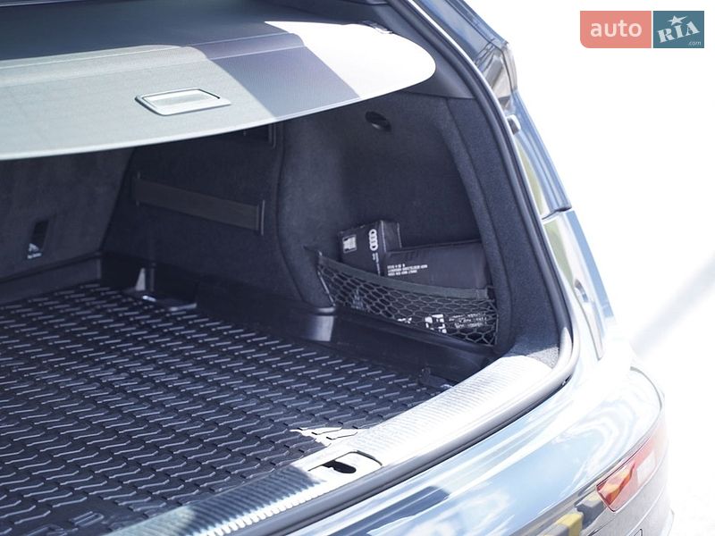 Позашляховик / Кросовер Audi Q5 2018 в Львові