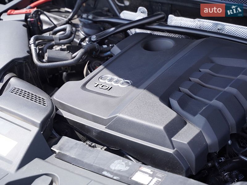 Позашляховик / Кросовер Audi Q5 2018 в Львові