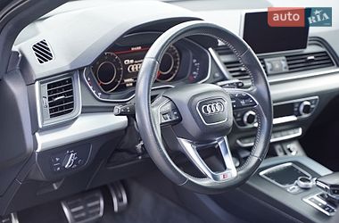 Позашляховик / Кросовер Audi Q5 2018 в Львові