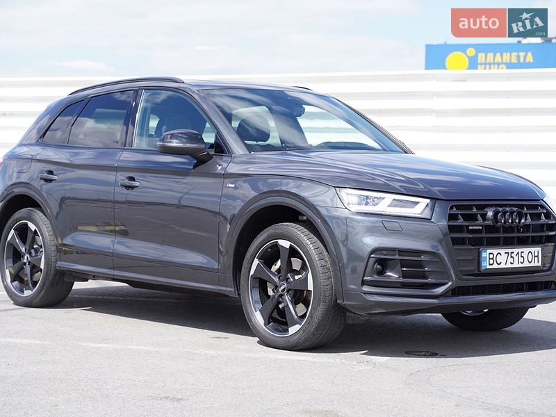 Позашляховик / Кросовер Audi Q5 2018 в Львові