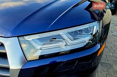 Внедорожник / Кроссовер Audi Q5 2019 в Виннице