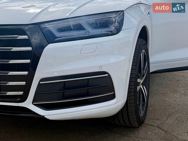 Позашляховик / Кросовер Audi Q5 2018 в Балті