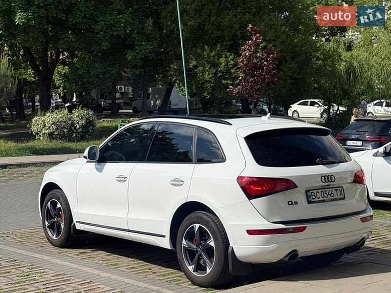 Внедорожник / Кроссовер Audi Q5 2015 в Луцке
