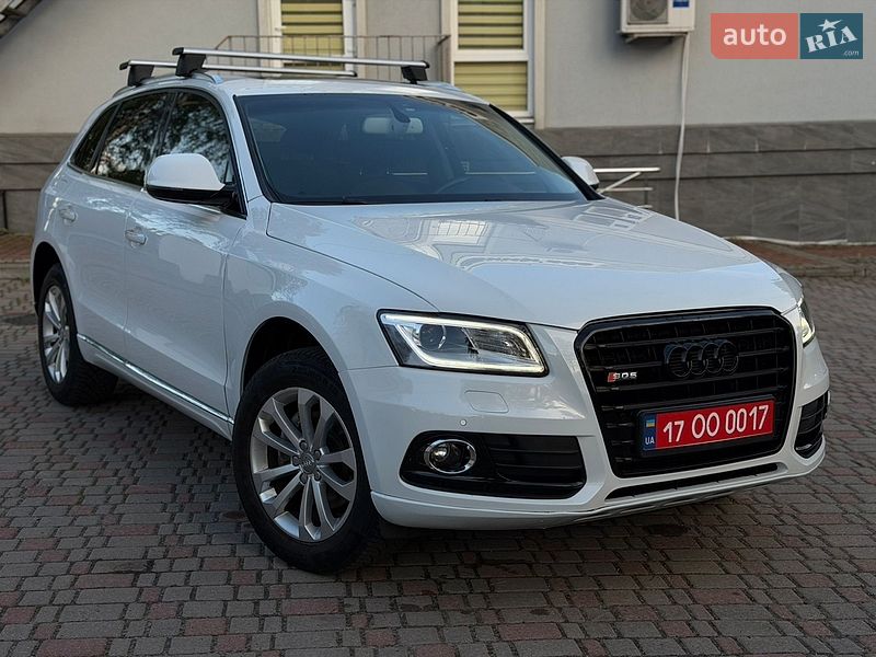 Позашляховик / Кросовер Audi Q5 2017 в Лубнах