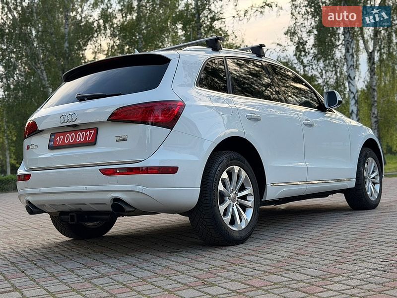 Позашляховик / Кросовер Audi Q5 2017 в Лубнах