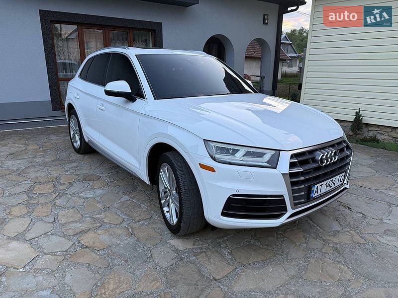 Внедорожник / Кроссовер Audi Q5 2018 в Надворной