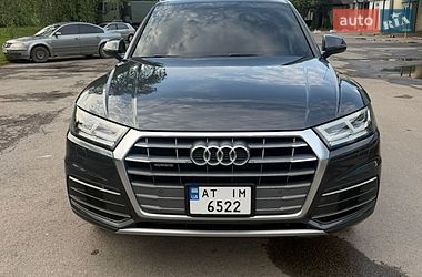 Позашляховик / Кросовер Audi Q5 2020 в Івано-Франківську