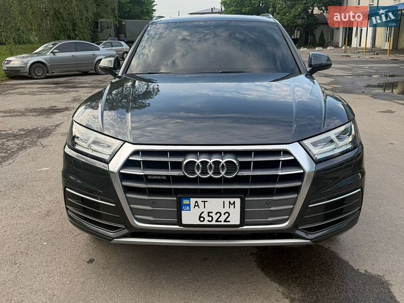 Позашляховик / Кросовер Audi Q5 2020 в Івано-Франківську