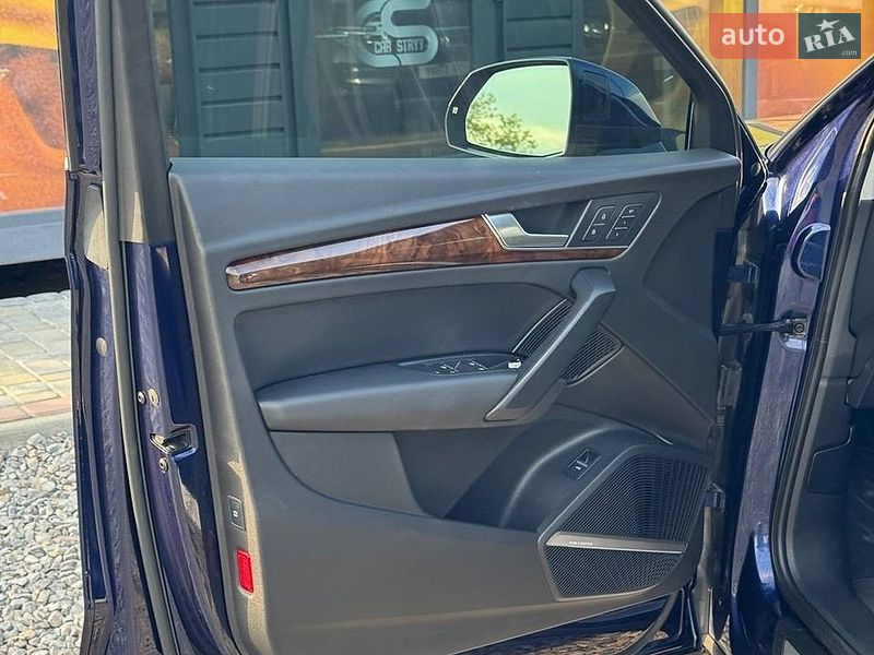 Позашляховик / Кросовер Audi Q5 2018 в Стрию