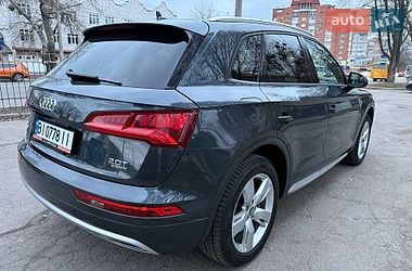 Позашляховик / Кросовер Audi Q5 2017 в Полтаві