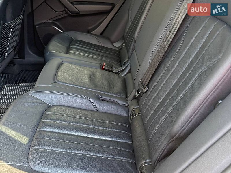 Позашляховик / Кросовер Audi Q5 2017 в Полтаві