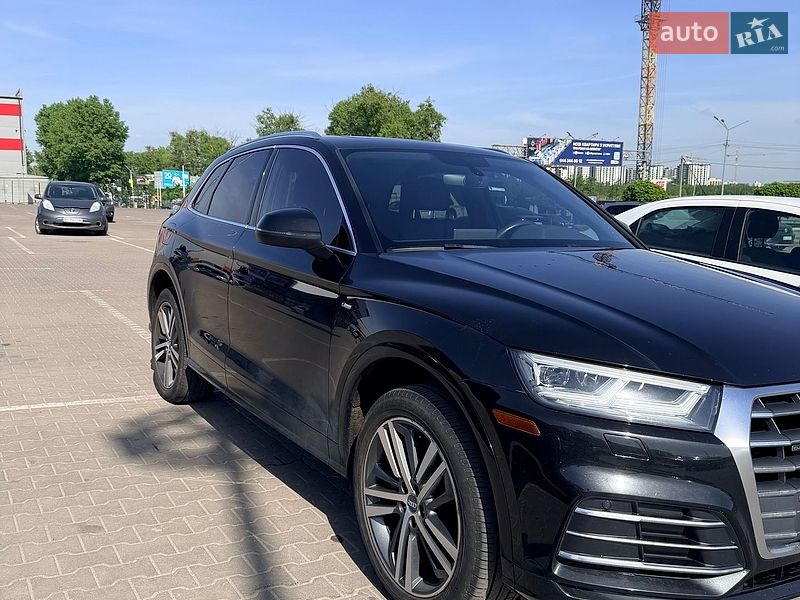Внедорожник / Кроссовер Audi Q5 2017 в Киеве
