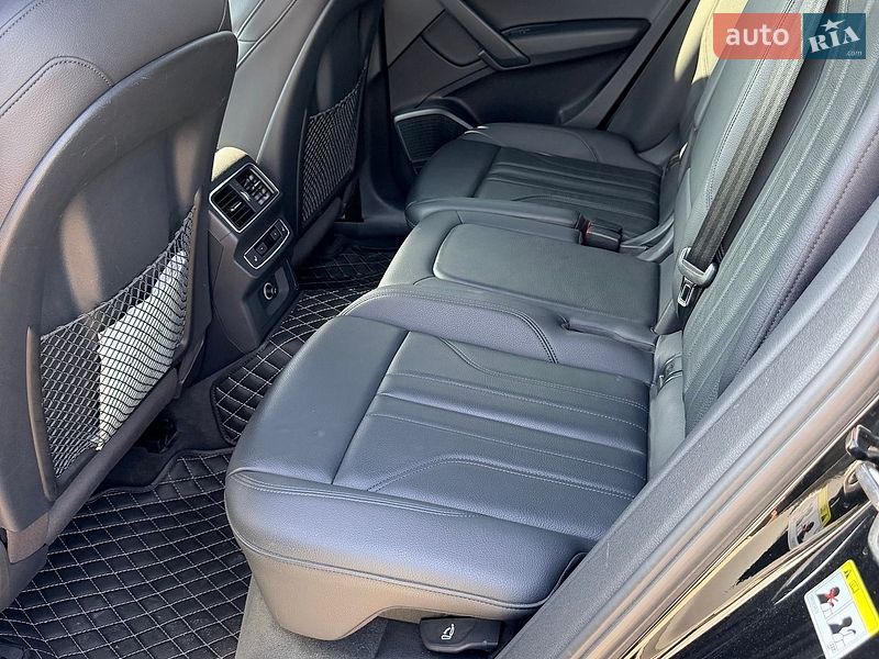 Внедорожник / Кроссовер Audi Q5 2017 в Киеве