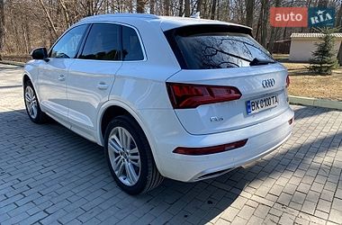 Внедорожник / Кроссовер Audi Q5 2017 в Шепетовке