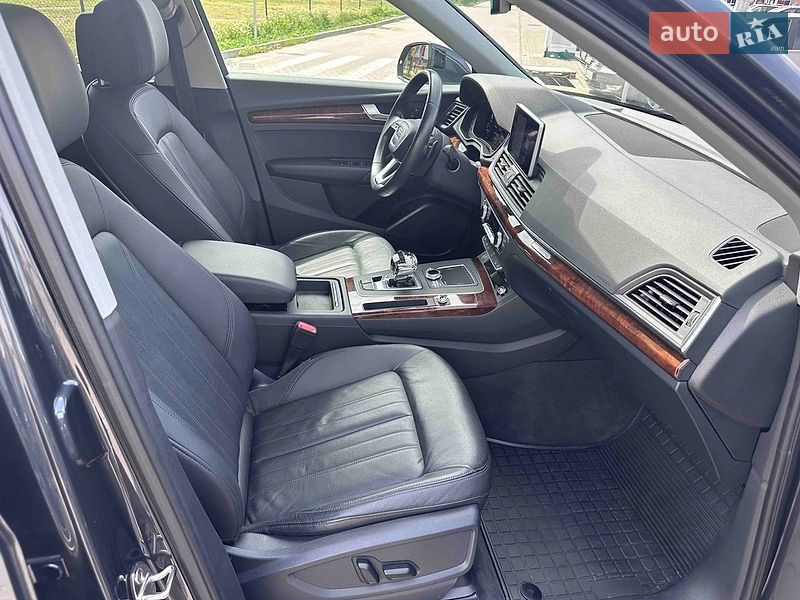 Позашляховик / Кросовер Audi Q5 2018 в Києві