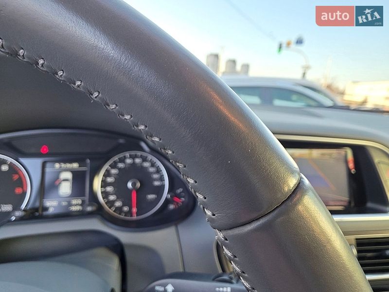 Внедорожник / Кроссовер Audi Q5 2015 в Киеве