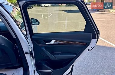 Внедорожник / Кроссовер Audi Q5 2018 в Киеве