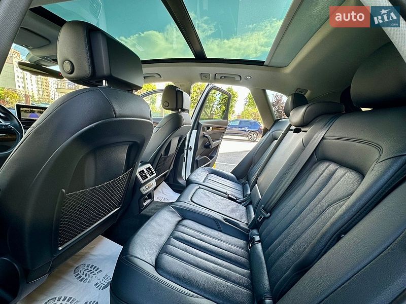Внедорожник / Кроссовер Audi Q5 2018 в Киеве