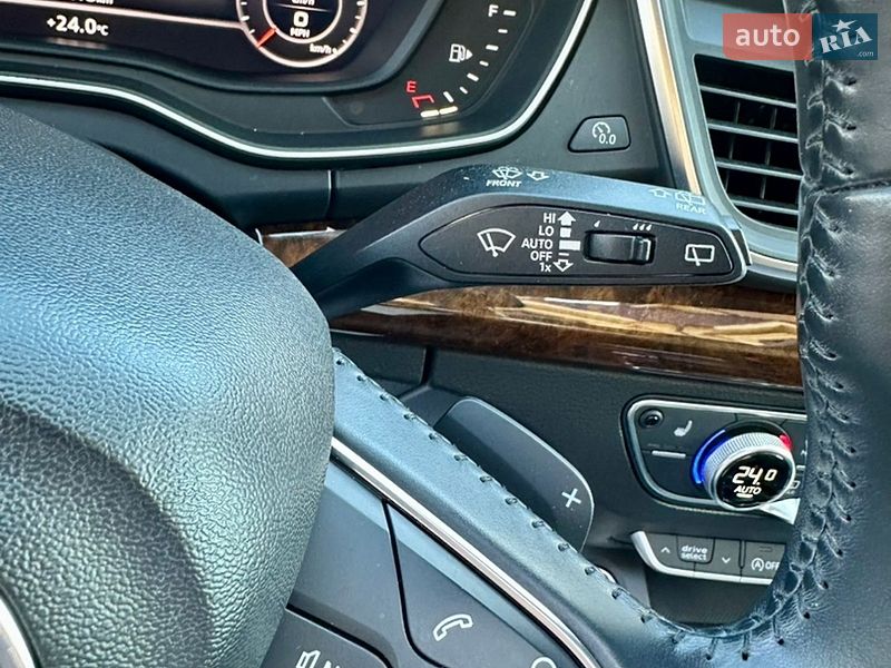 Внедорожник / Кроссовер Audi Q5 2018 в Киеве