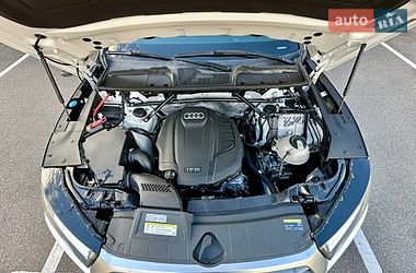 Внедорожник / Кроссовер Audi Q5 2018 в Киеве
