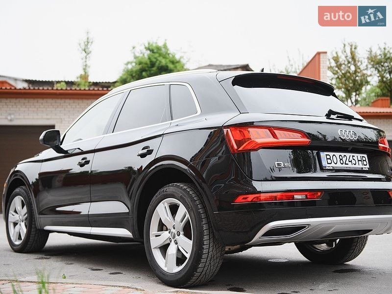 Внедорожник / Кроссовер Audi Q5 2019 в Тернополе