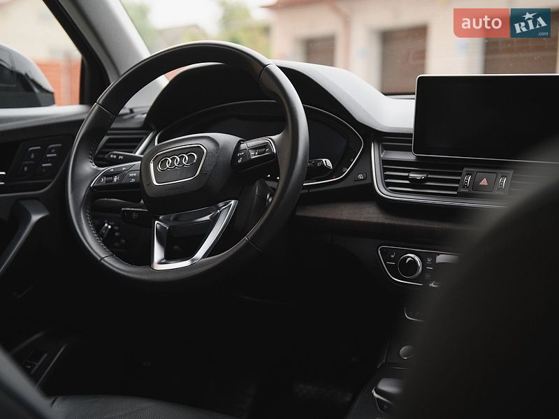 Внедорожник / Кроссовер Audi Q5 2019 в Тернополе
