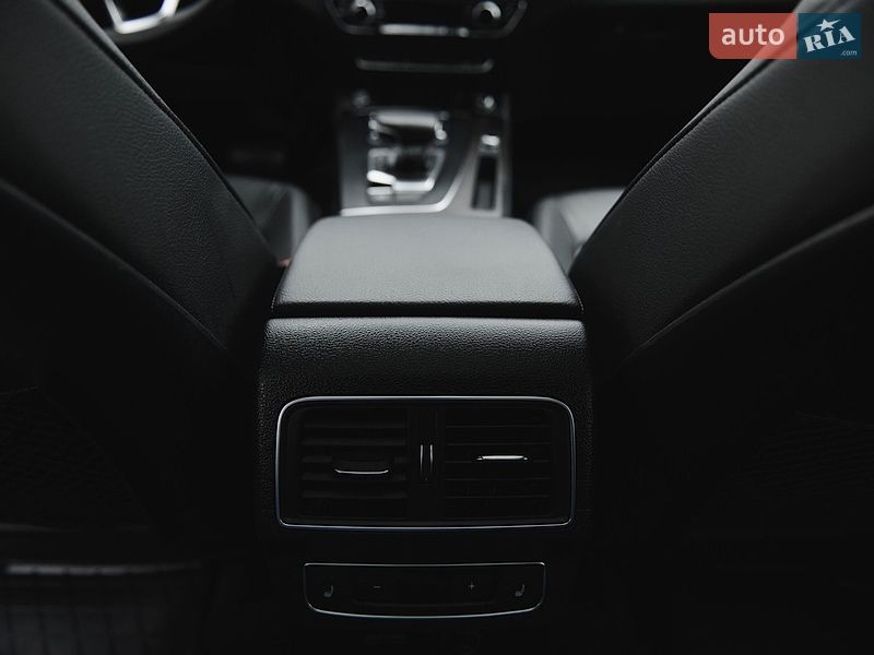Внедорожник / Кроссовер Audi Q5 2019 в Тернополе