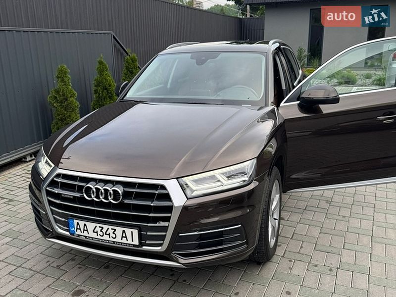 Внедорожник / Кроссовер Audi Q5 2017 в Хмельницком
