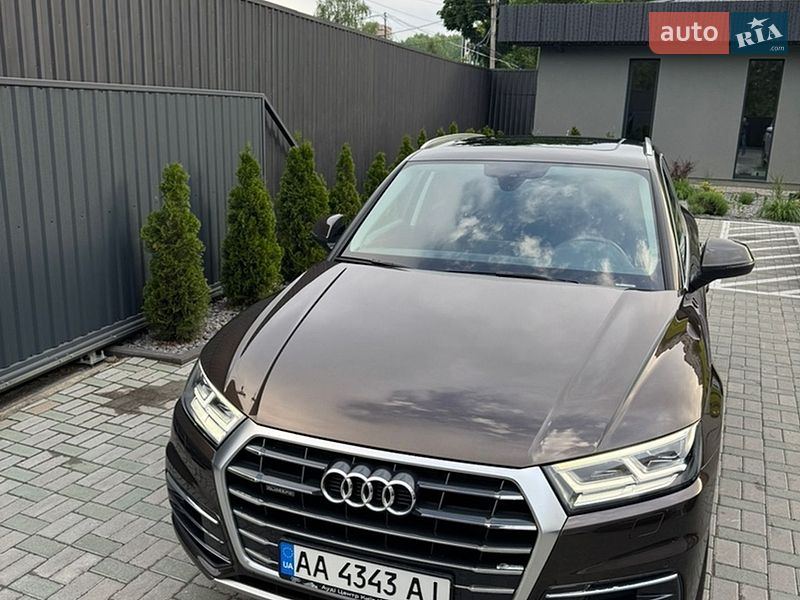 Внедорожник / Кроссовер Audi Q5 2017 в Хмельницком