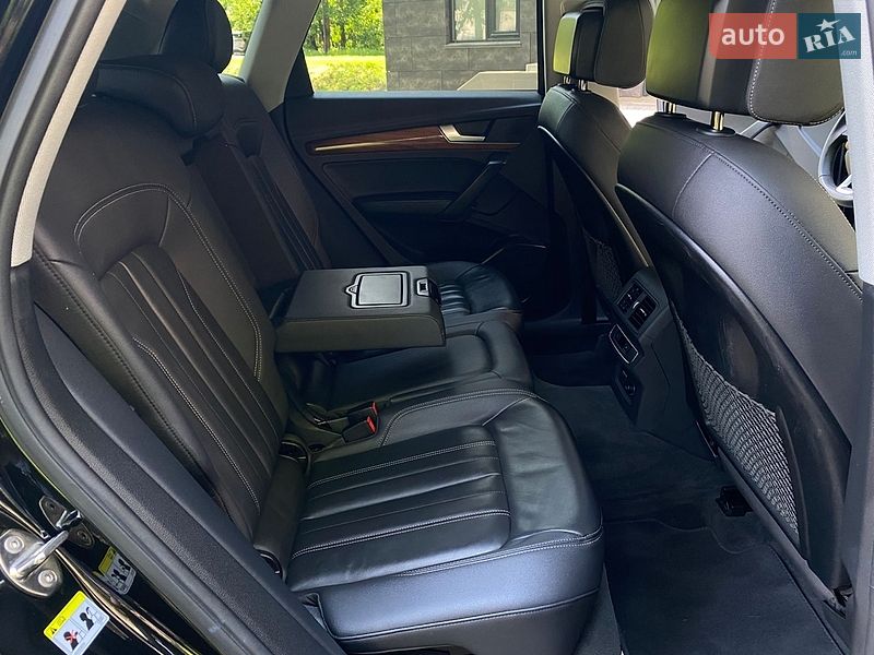 Позашляховик / Кросовер Audi Q5 2023 в Києві