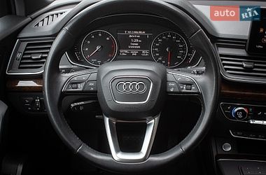 Позашляховик / Кросовер Audi Q5 2018 в Києві
