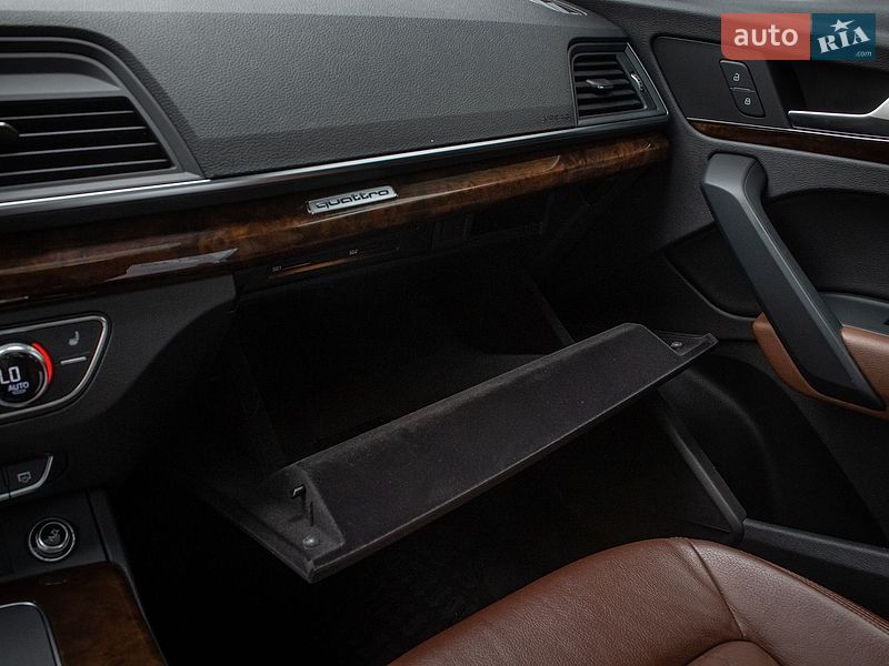 Позашляховик / Кросовер Audi Q5 2018 в Києві